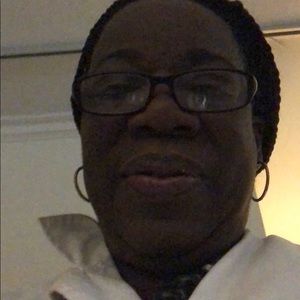 Meet your Posher, Carolyn